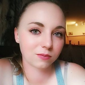 Meet your Posher, Katie jo